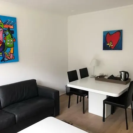 Bbwb * Μπρέντα